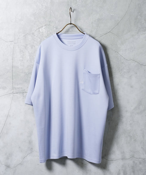 アイリスライトブルー MODEL : GO 180cm 66kg Lsize